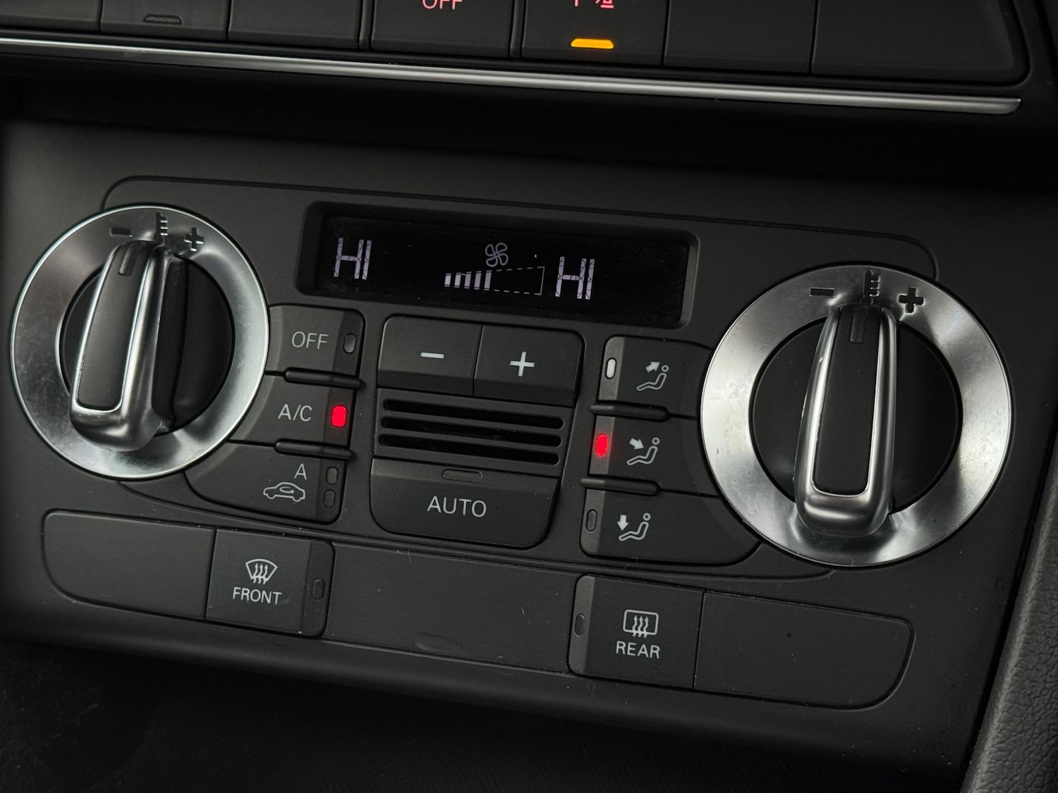 Used Audi Q3 2014 for sale - 76990548: Photo 47