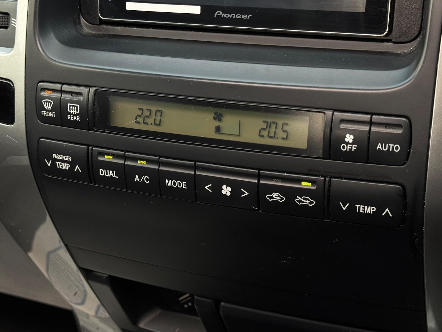 Used Toyota Land Cruiser 2006 for sale - 76824363: Photo 42