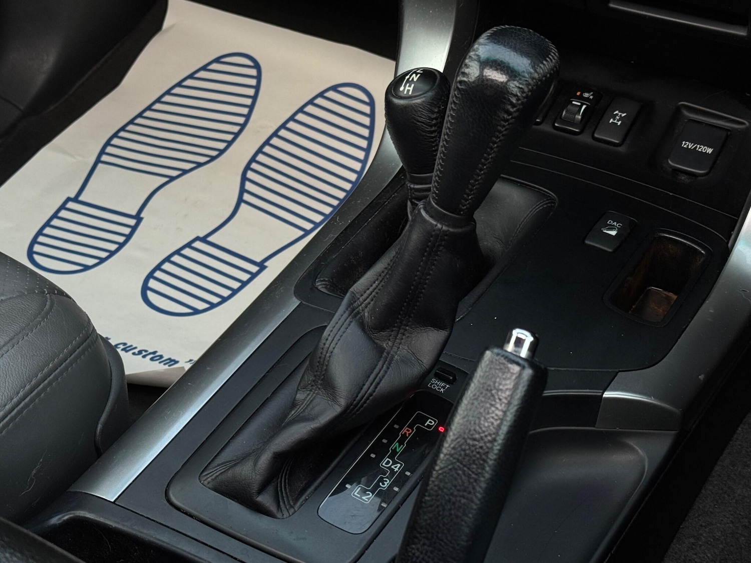 Used Toyota Land Cruiser 2006 for sale - 76824363: Photo 47