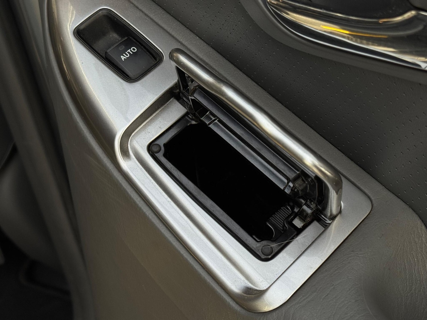 Used Toyota Land Cruiser 2006 for sale - 76824363: Photo 62