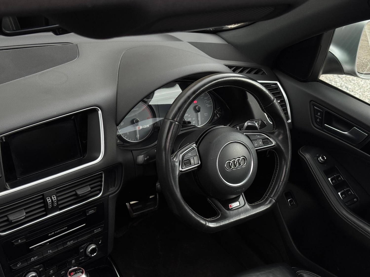 Used Audi SQ5 2015 for sale - 77626235: Photo 31