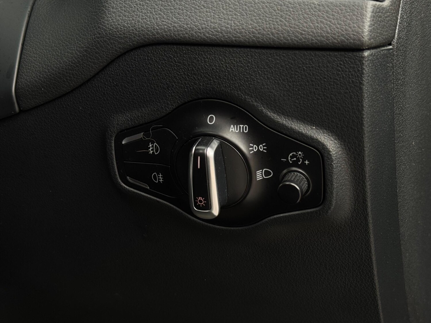 Used Audi SQ5 2015 for sale - 77626235: Photo 74