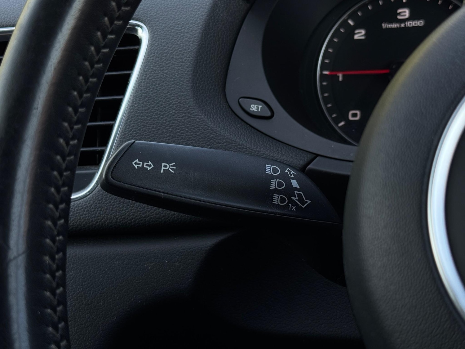 Used Audi Q3 2013 for sale - 76801426: Photo 31