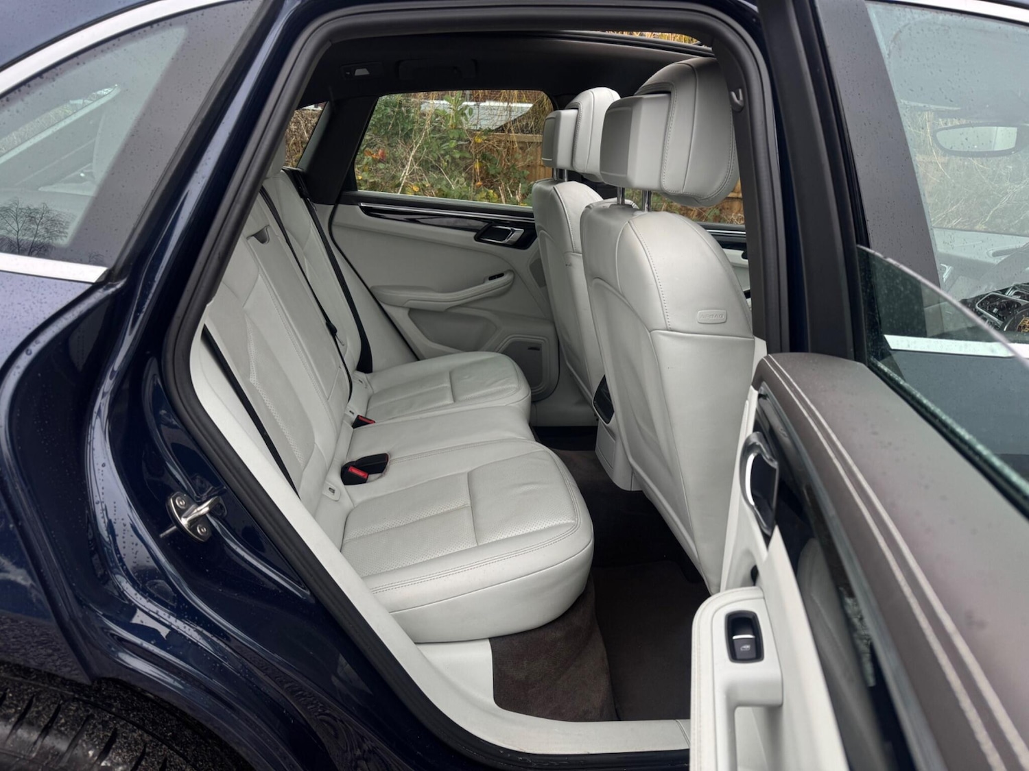 Used Porsche Macan 2015 for sale - 76899402: Photo 26