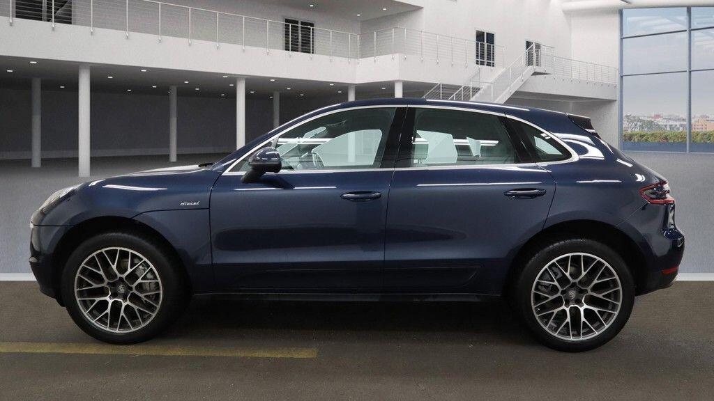 Used Porsche Macan 2015 for sale - 76899402: Photo 4