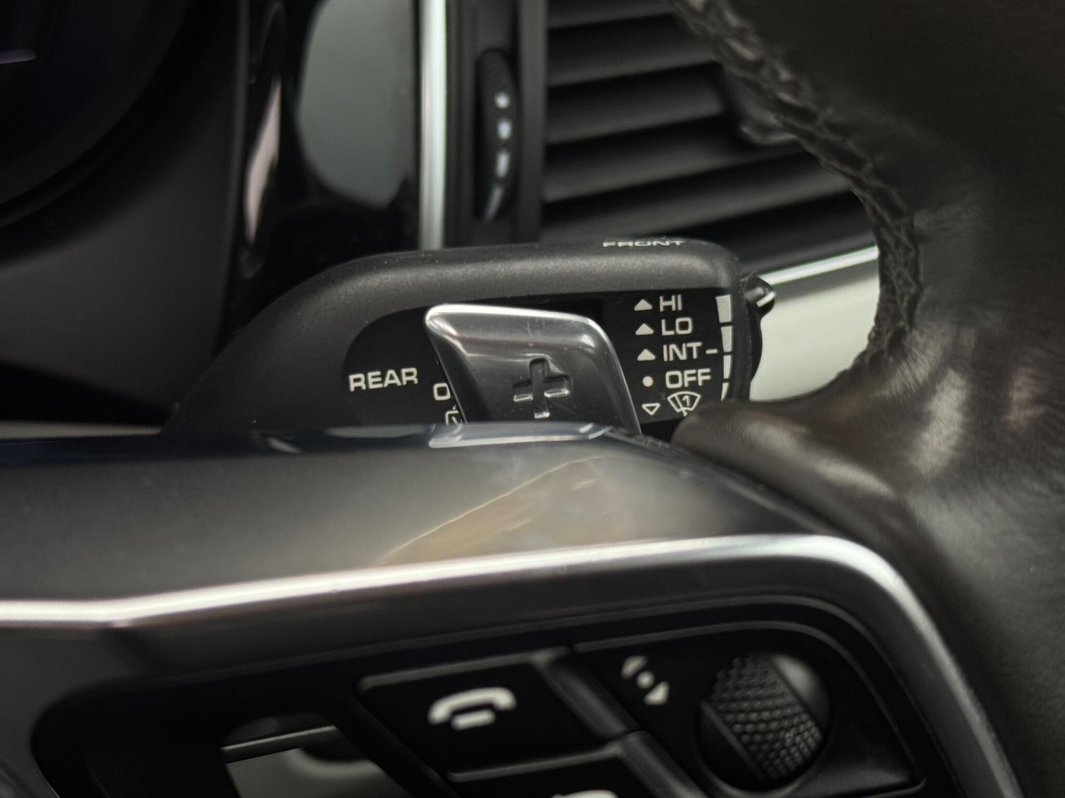 Used Porsche Macan 2015 for sale - 76899402: Photo 41