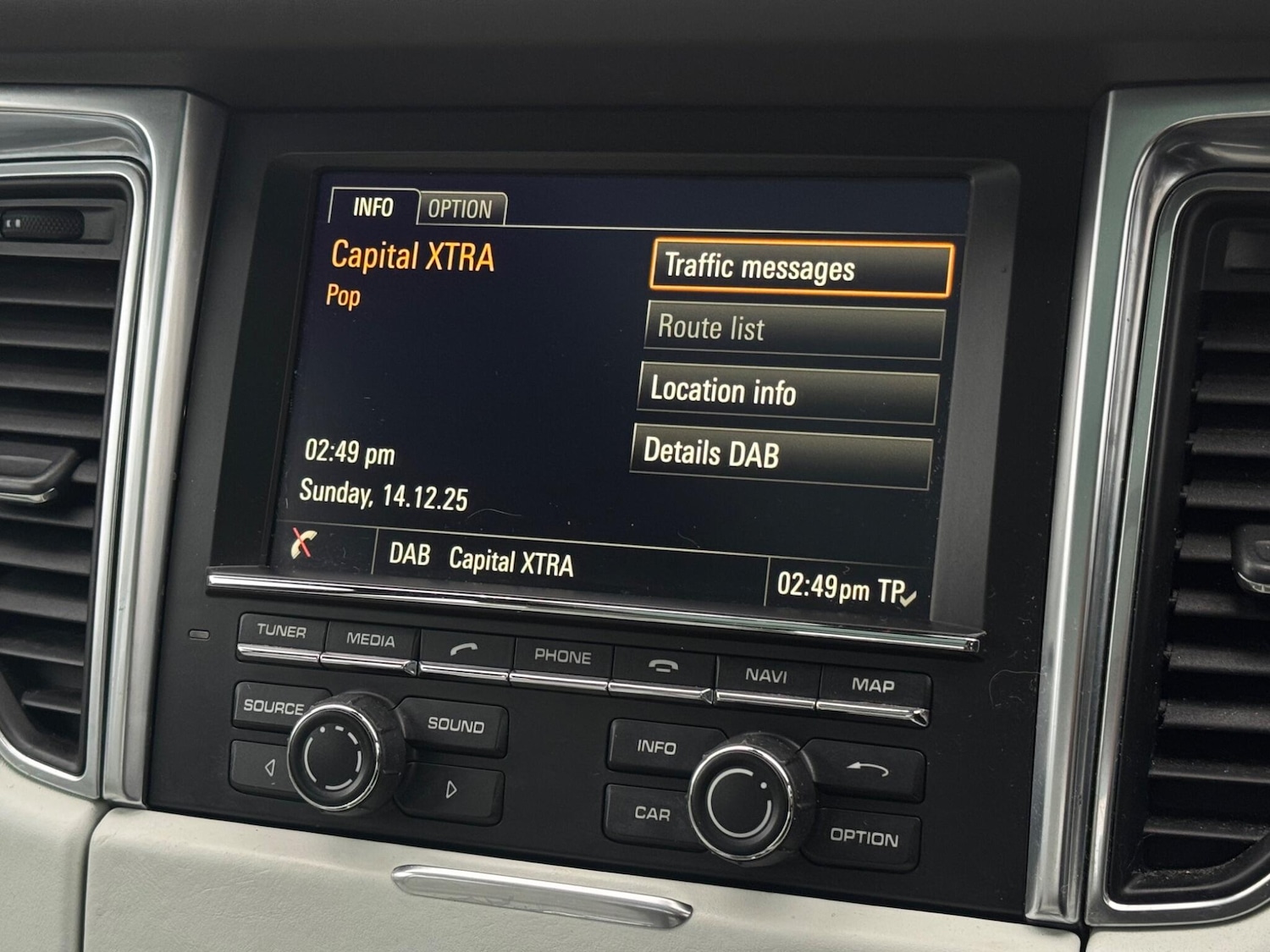 Used Porsche Macan 2015 for sale - 76899402: Photo 54