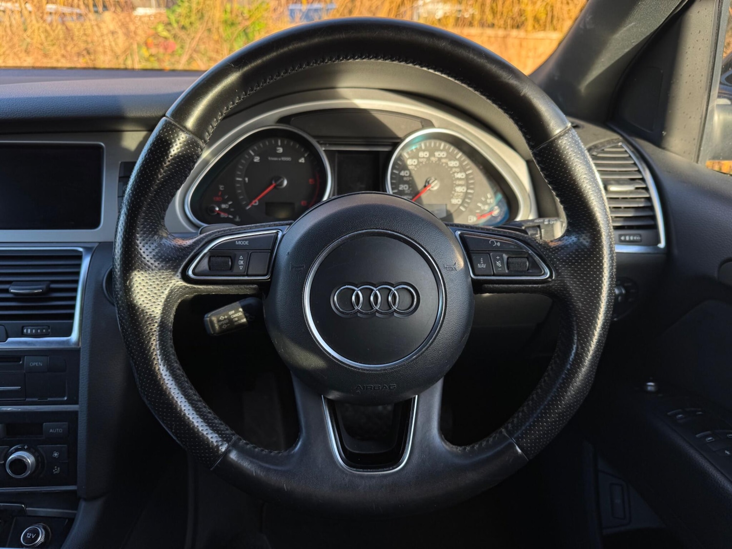 Used Audi Q7 2012 for sale - 76855747: Photo 34