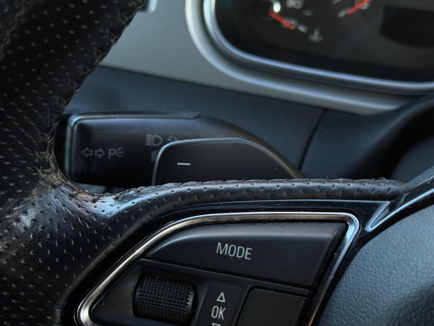 Used Audi Q7 2012 for sale - 76855747: Photo 38