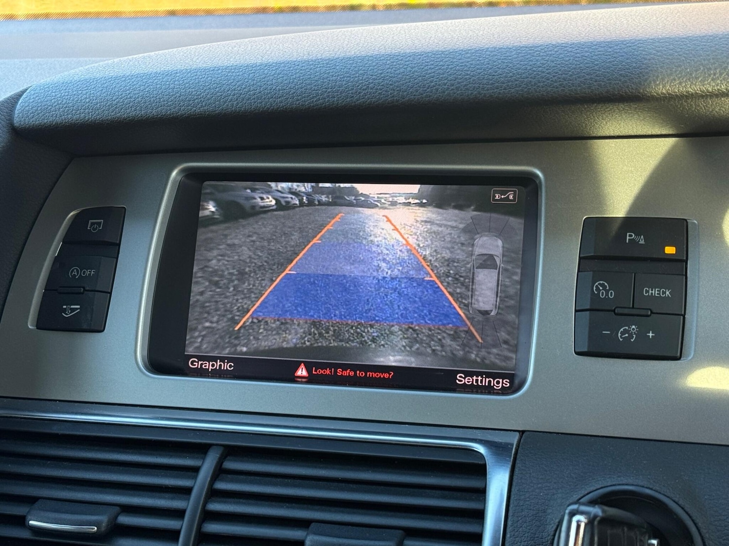 Used Audi Q7 2012 for sale - 76855747: Photo 46