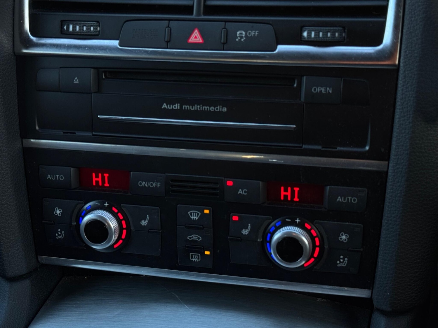 Used Audi Q7 2012 for sale - 76855747: Photo 55