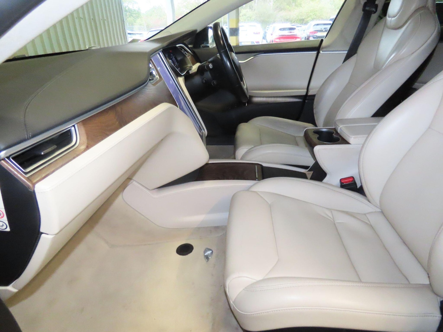 Used Tesla Model S 2017 for sale - 76550836: Photo 10