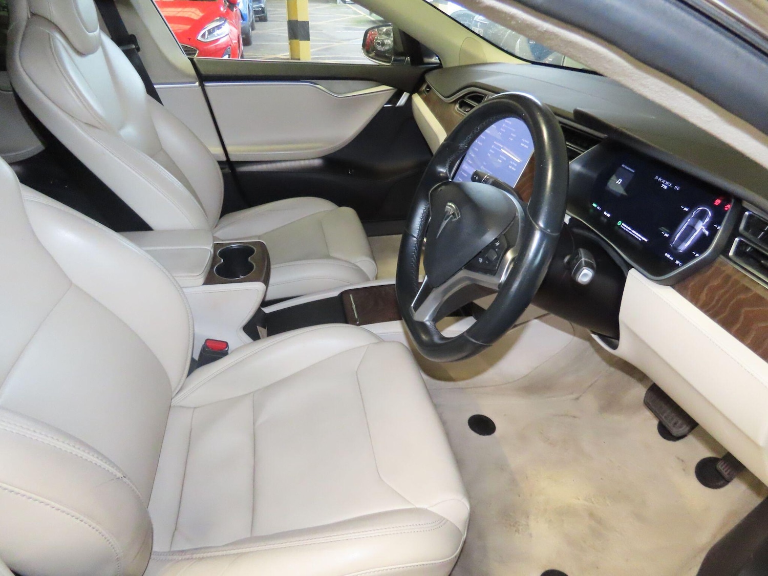 Used Tesla Model S 2017 for sale - 76550836: Photo 6