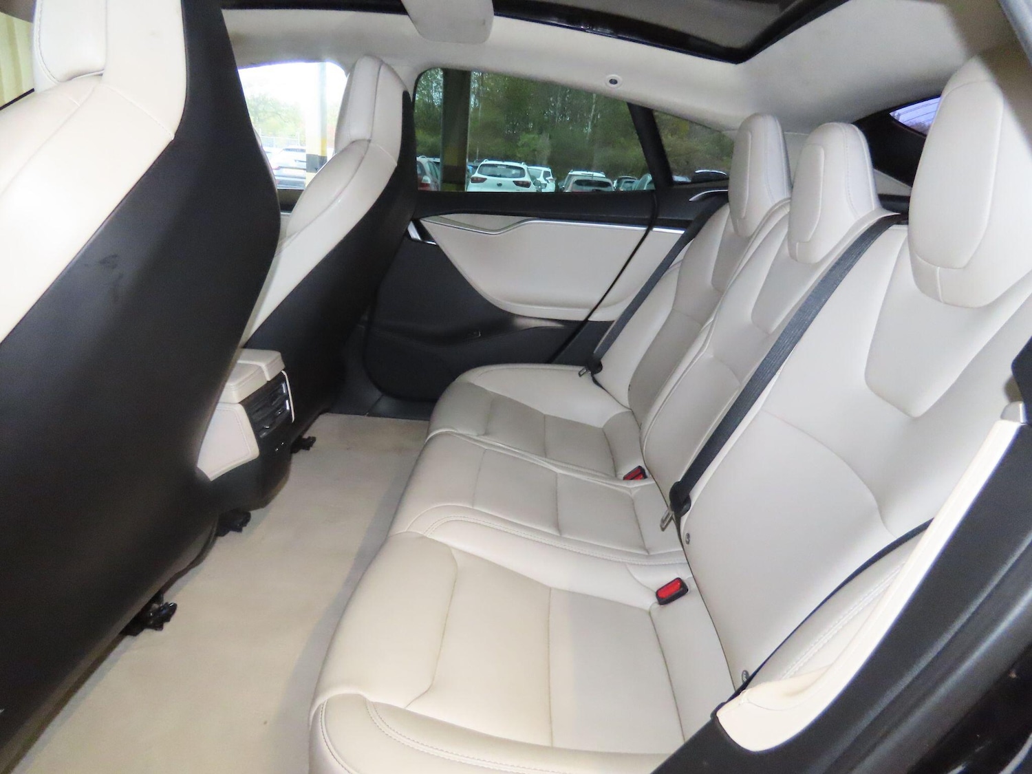 Used Tesla Model S 2017 for sale - 76550836: Photo 7