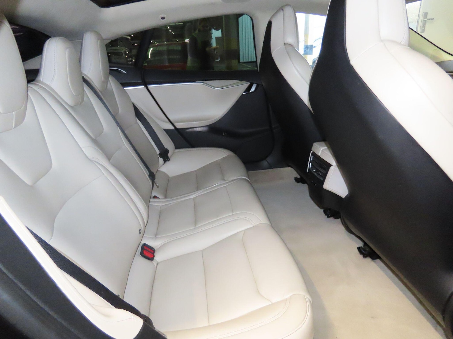 Used Tesla Model S 2017 for sale - 76550836: Photo 8