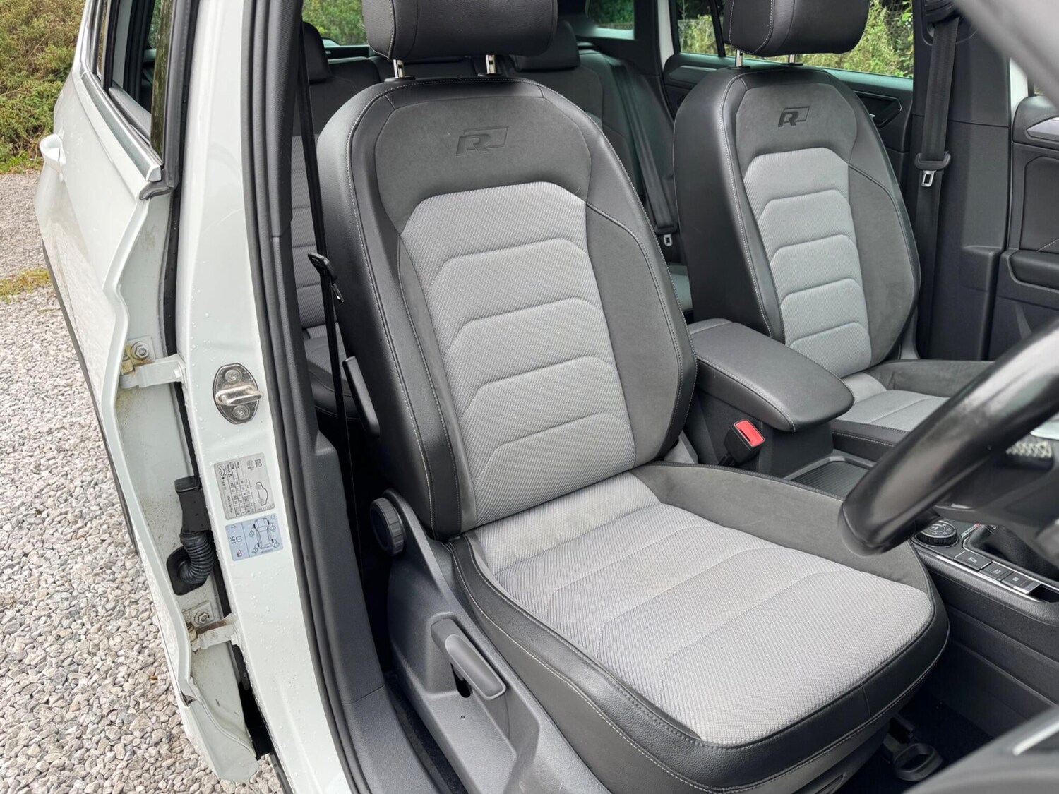 Used Volkswagen Tiguan 2017 for sale - 76201330: Photo 22