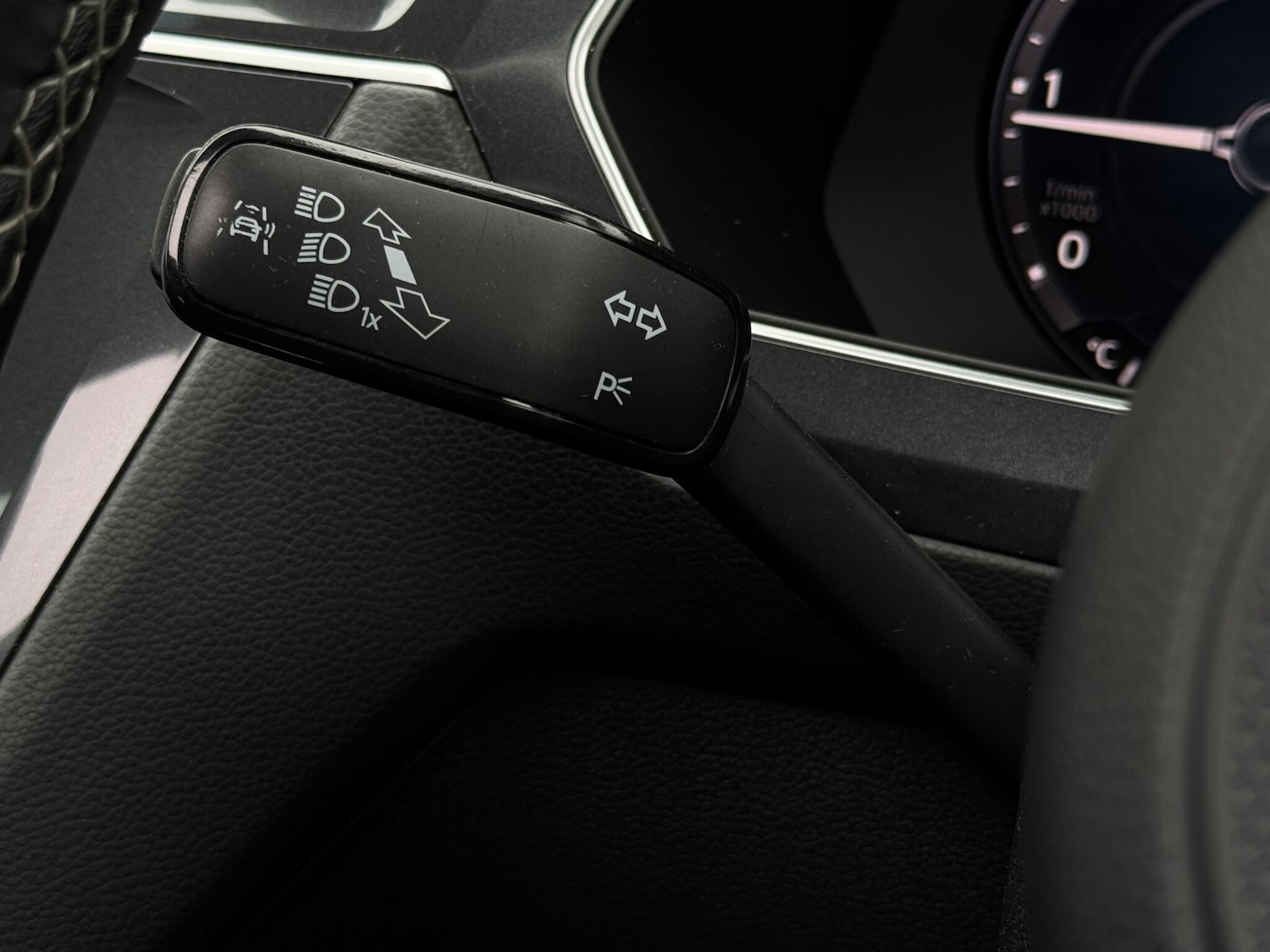 Used Volkswagen Tiguan 2017 for sale - 76201330: Photo 32