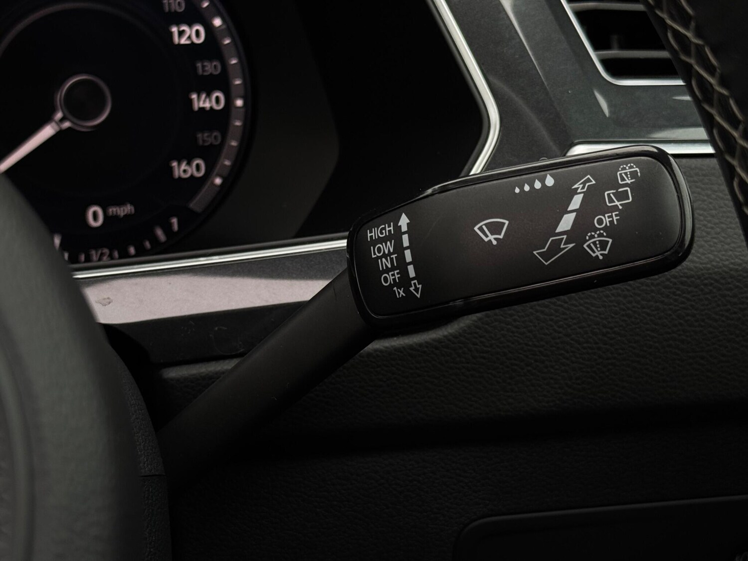 Used Volkswagen Tiguan 2017 for sale - 76201330: Photo 33