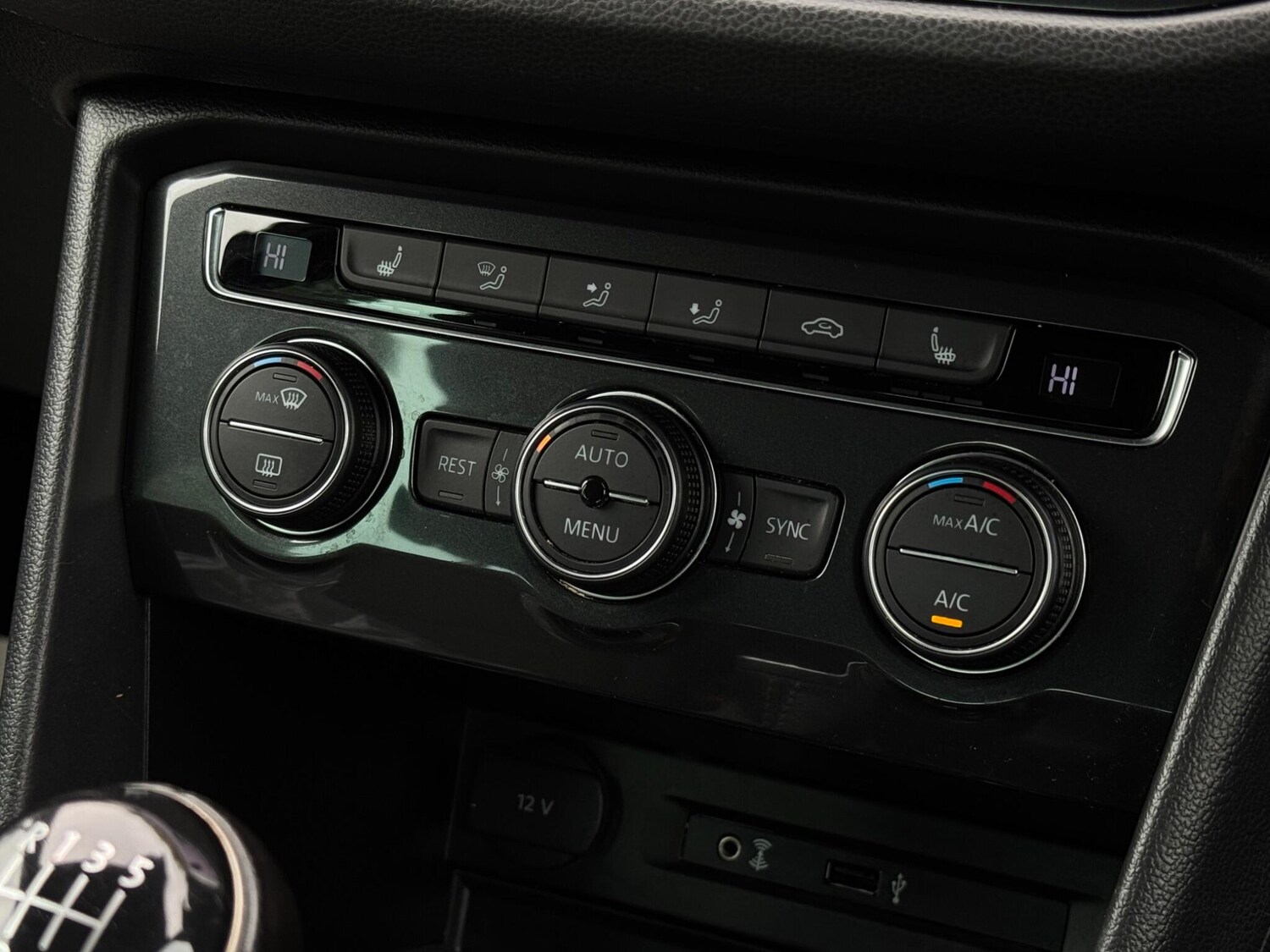 Used Volkswagen Tiguan 2017 for sale - 76201330: Photo 48