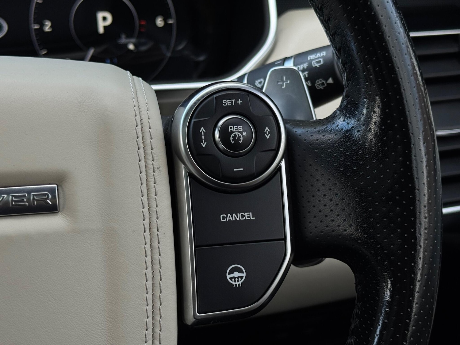Used Land Rover Range Rover Sport 2018 for sale - 75915253: Photo 33
