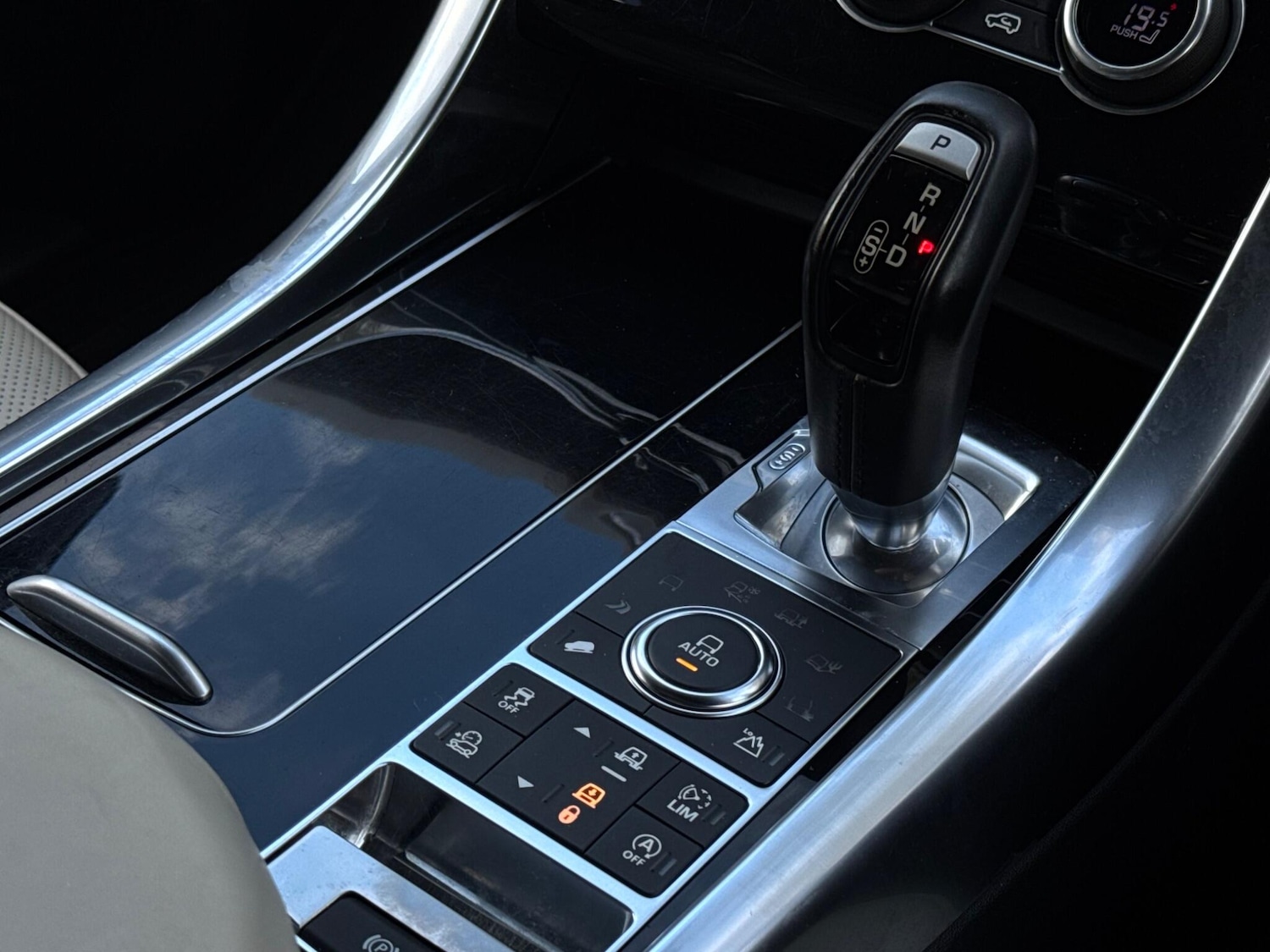 Used Land Rover Range Rover Sport 2018 for sale - 75915253: Photo 58