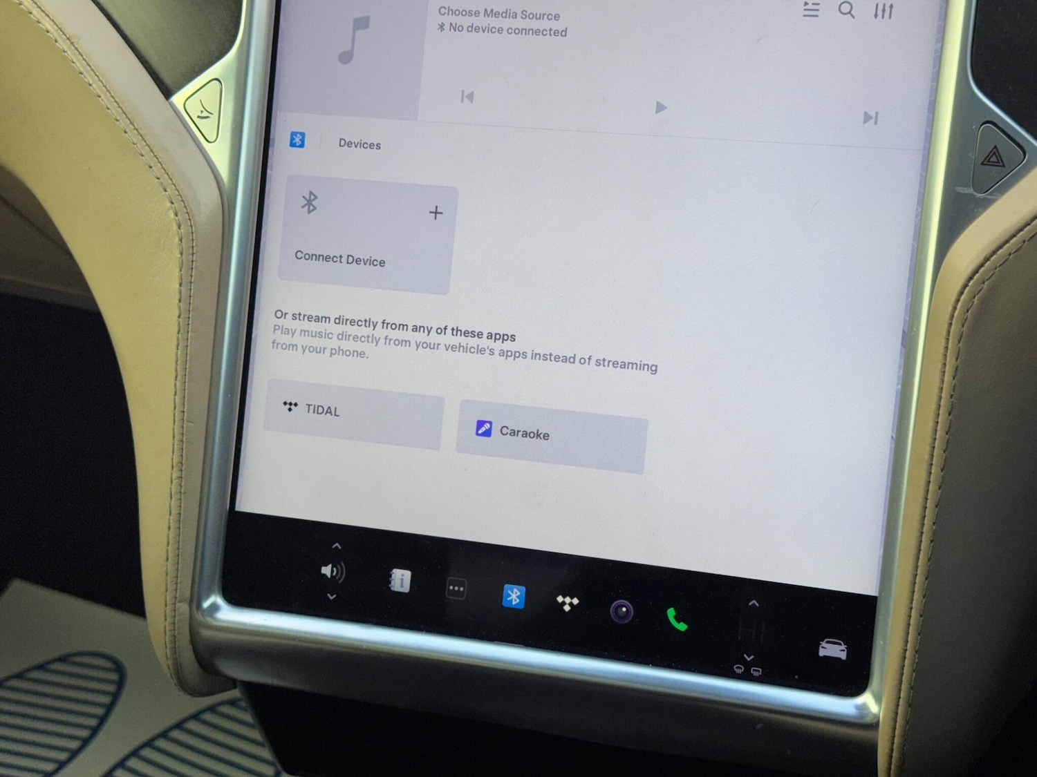 Used Tesla Model S 2015 for sale - 76996861: Photo 61