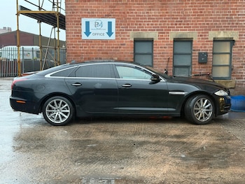 Used Jaguar XJ 2013 for sale - 77242323: Photo