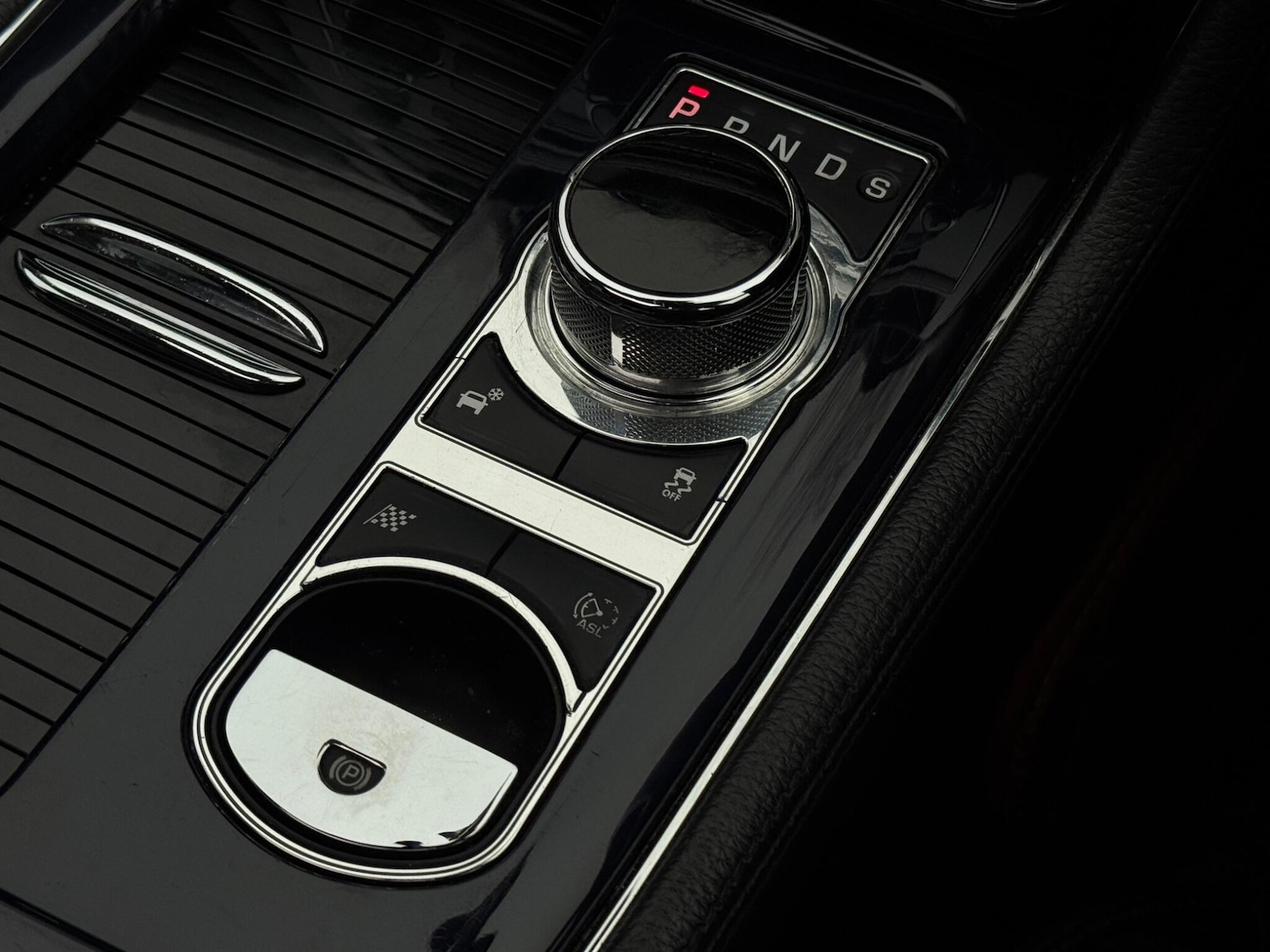 Used Jaguar XJ 2013 for sale - 77242323: Photo 64