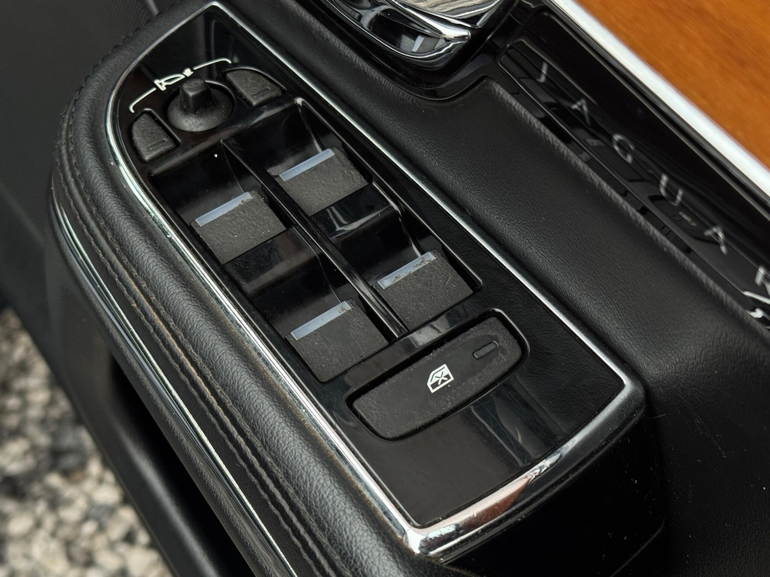 Used Jaguar XJ 2013 for sale - 77242323: Photo 75