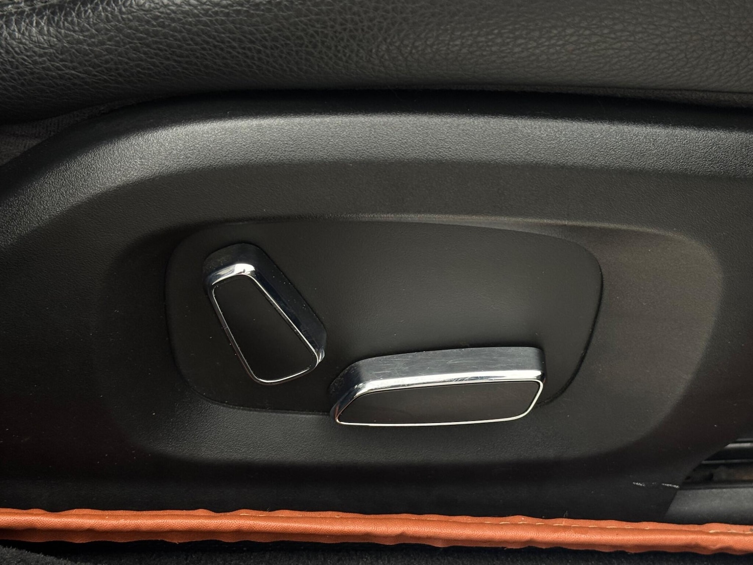 Used Jaguar XJ 2013 for sale - 77242323: Photo 84