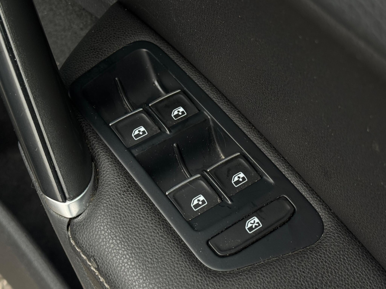 Used Volkswagen Golf 2016 for sale - 77130684: Photo 70