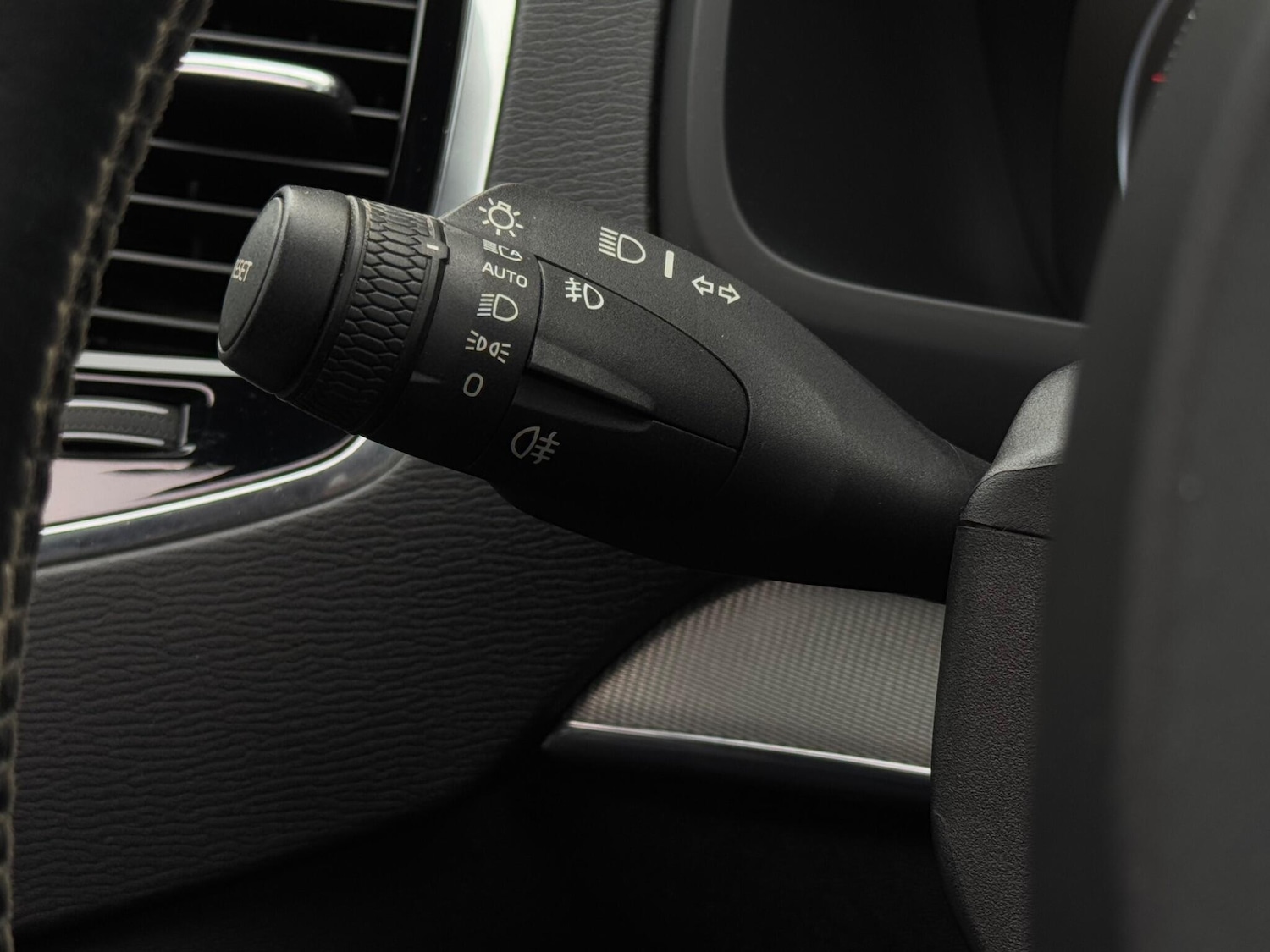 Used Volvo XC90 2017 for sale - 76306209: Photo 40