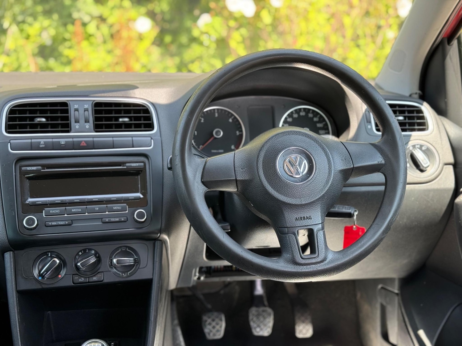 Used Volkswagen Polo 2012 for sale - 76989766: Photo 25