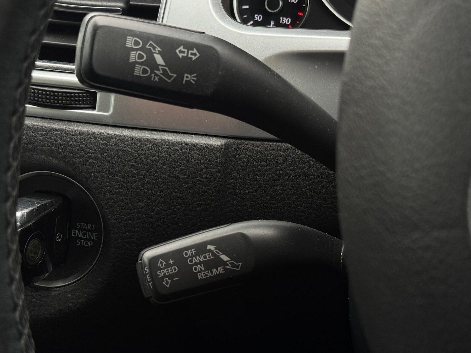 Used Volkswagen Touareg 2015 for sale - 77242572: Photo 35