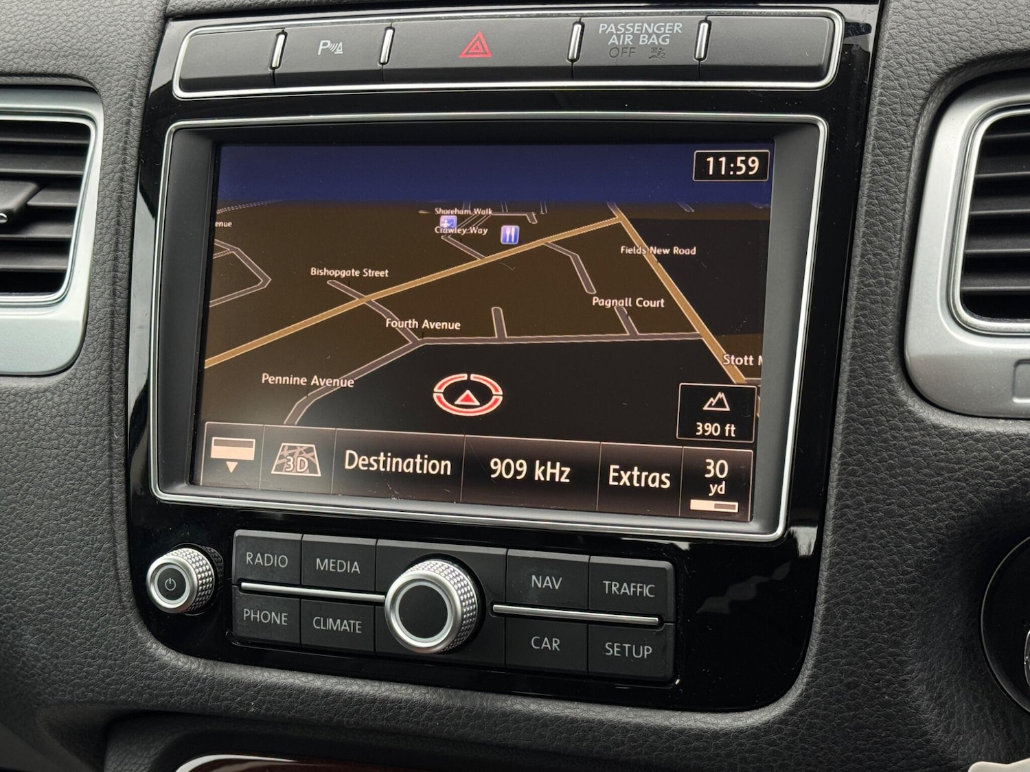 Used Volkswagen Touareg 2015 for sale - 77242572: Photo 43