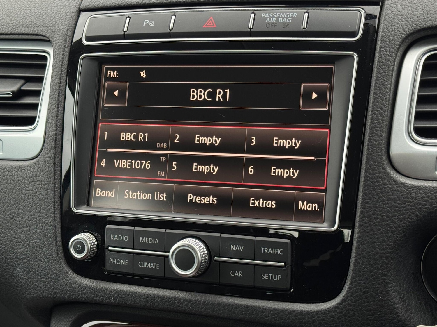 Used Volkswagen Touareg 2015 for sale - 77242572: Photo 46