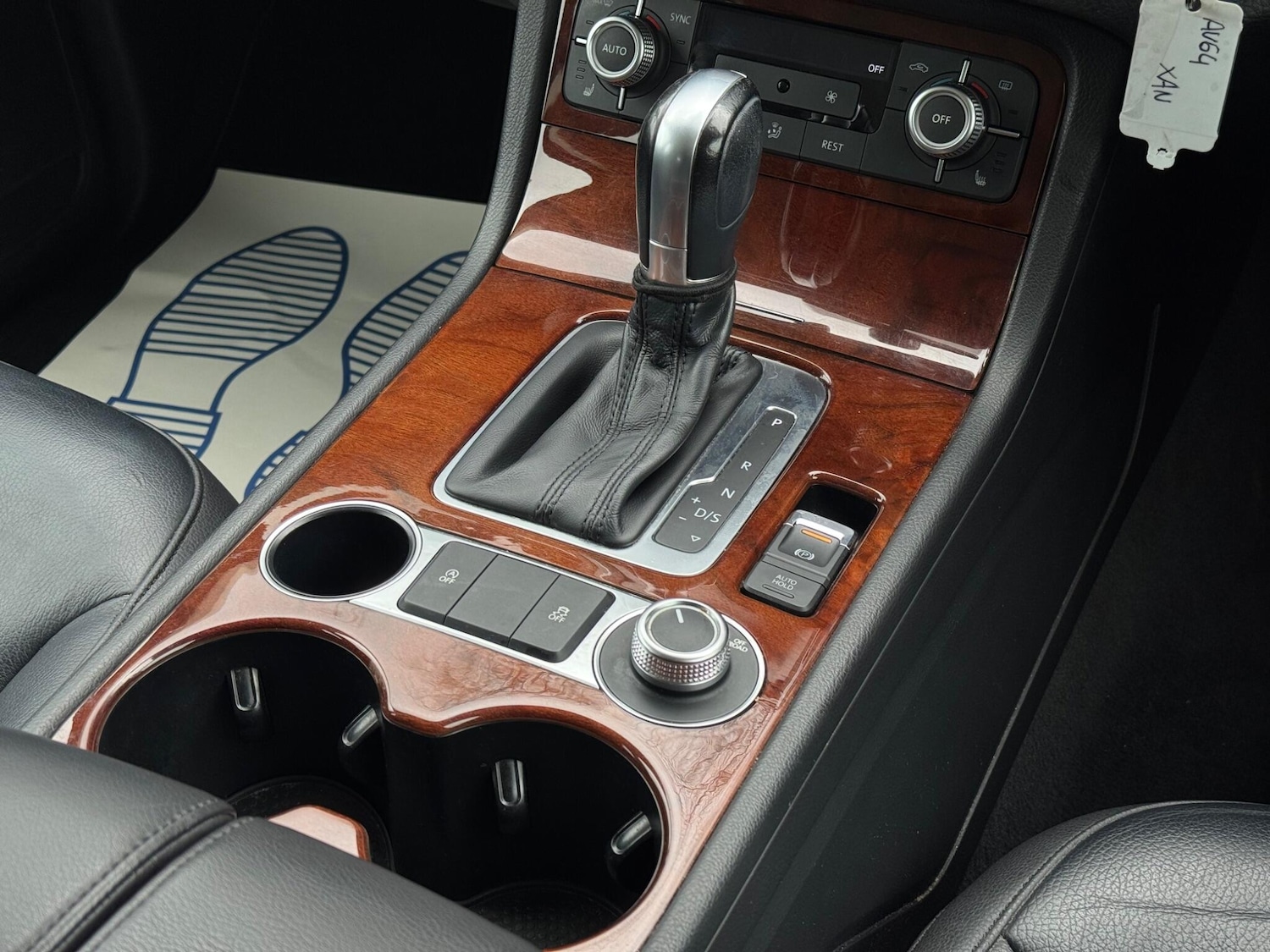 Used Volkswagen Touareg 2015 for sale - 77242572: Photo 49