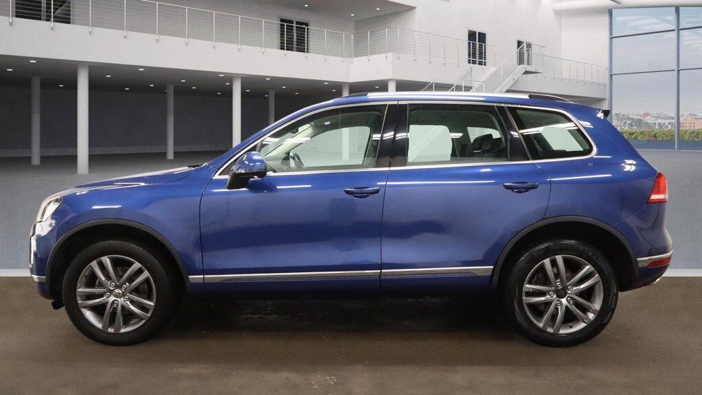 Used Volkswagen Touareg 2015 for sale - 77242572: Photo 5