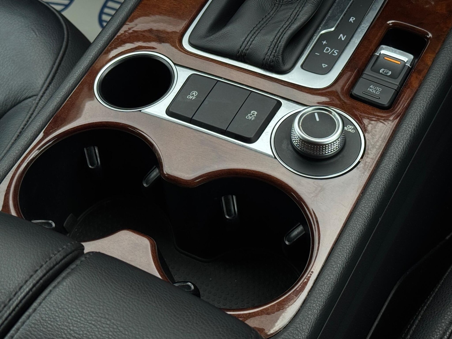 Used Volkswagen Touareg 2015 for sale - 77242572: Photo 54