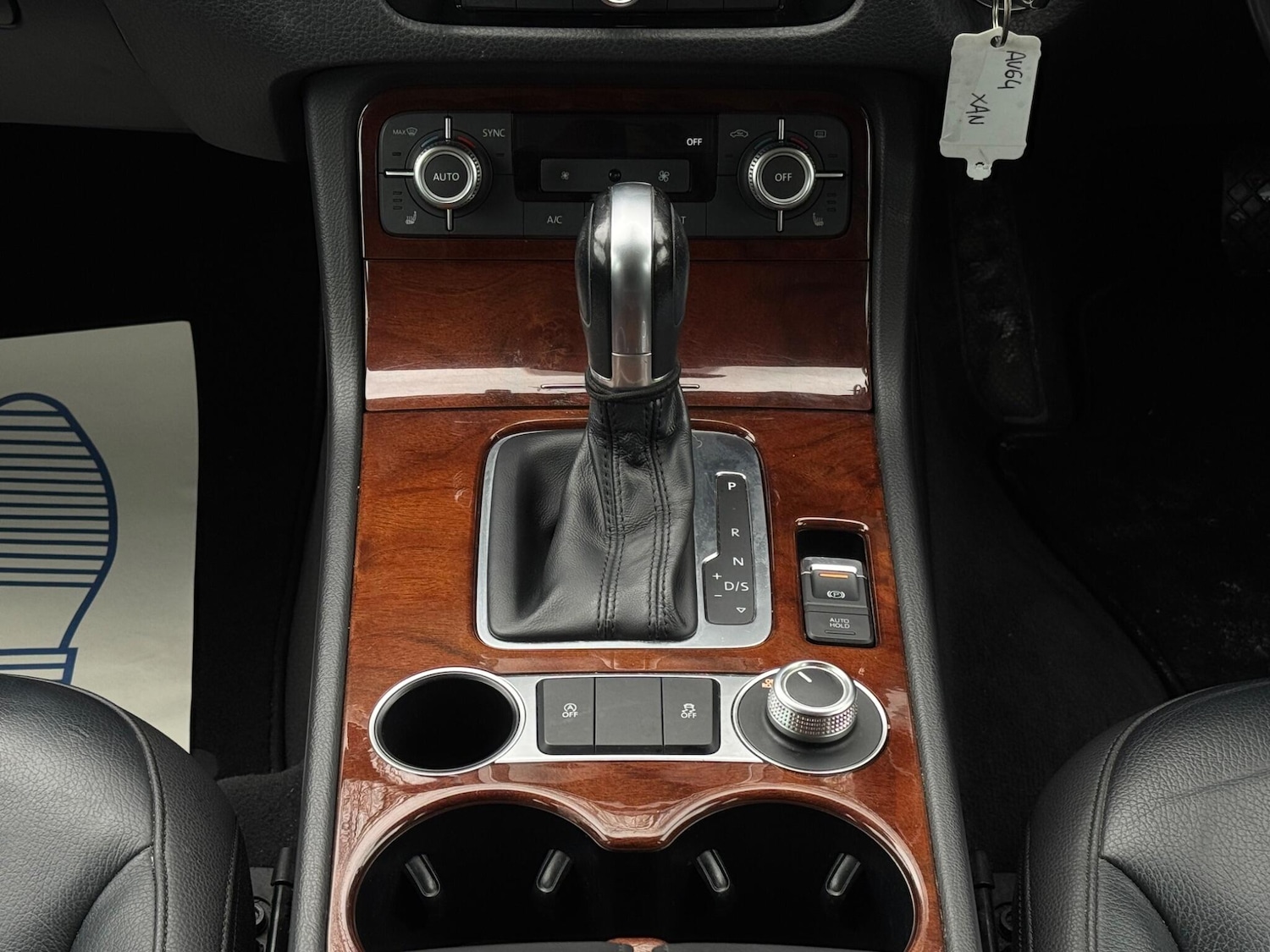 Used Volkswagen Touareg 2015 for sale - 77242572: Photo 55