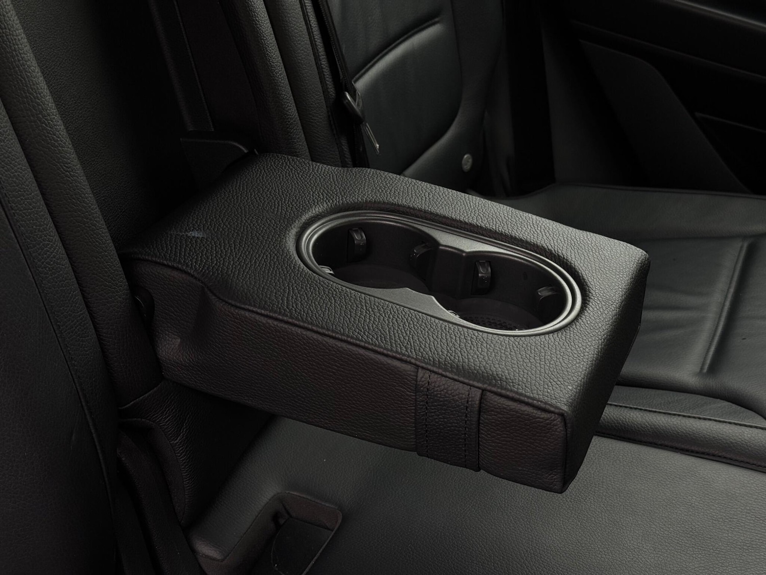 Used Volkswagen Touareg 2015 for sale - 77242572: Photo 58