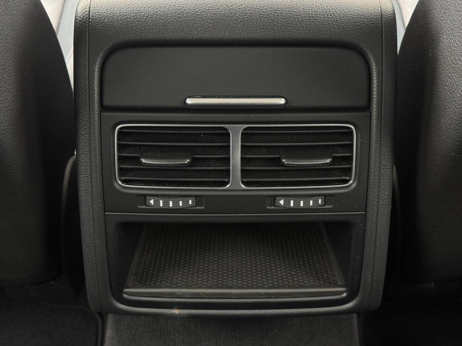 Used Volkswagen Touareg 2015 for sale - 77242572: Photo 59