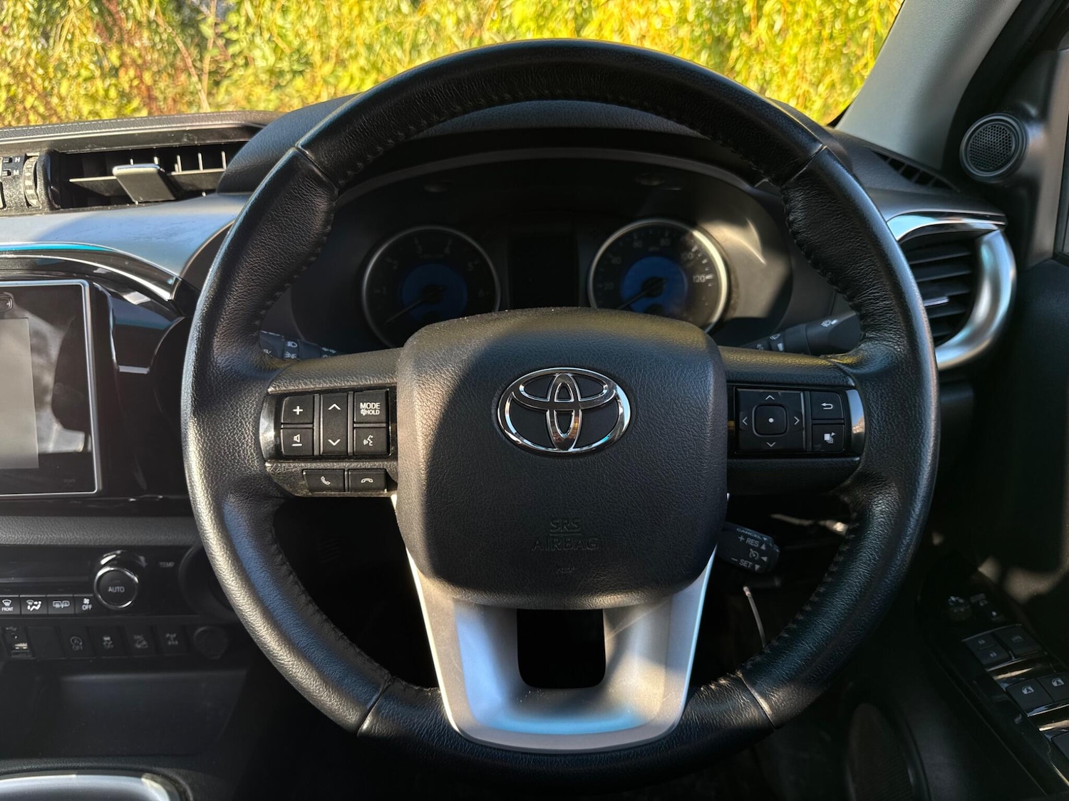 Used Toyota Hilux 2019 for sale - 76991118: Photo 24