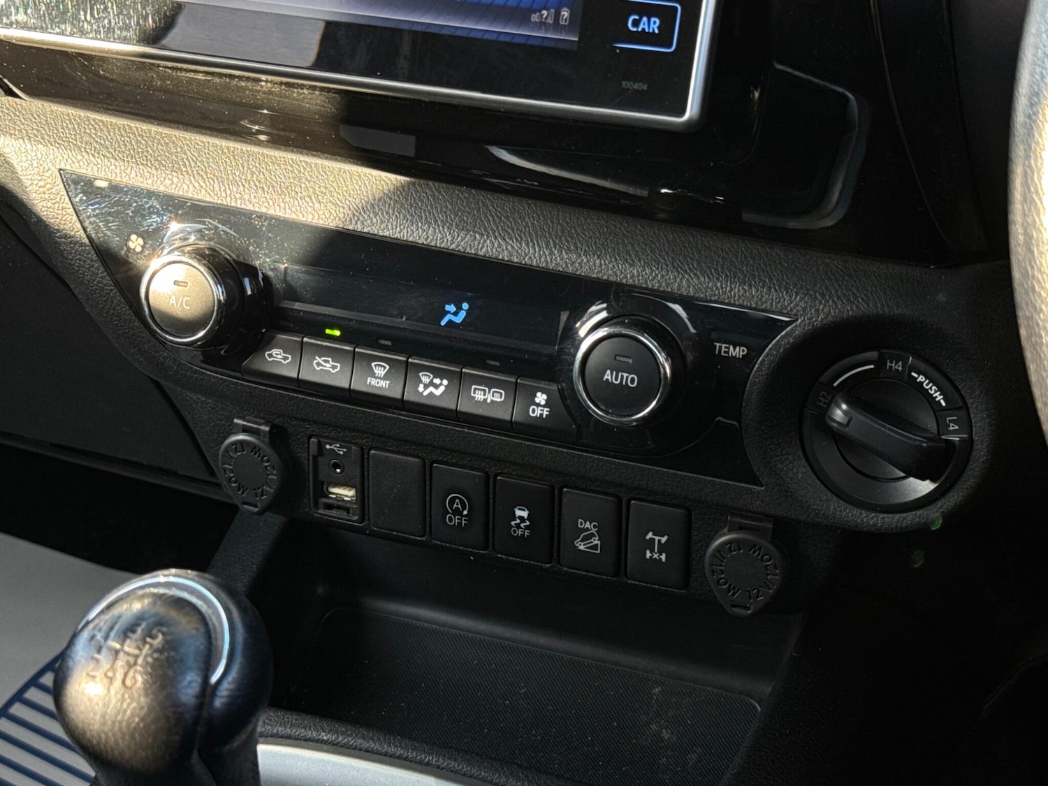 Used Toyota Hilux 2019 for sale - 76991118: Photo 36