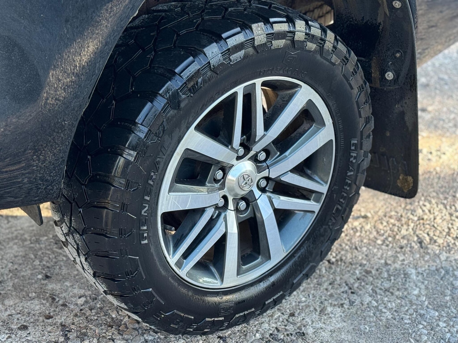 Used Toyota Hilux 2019 for sale - 76991118: Photo 66