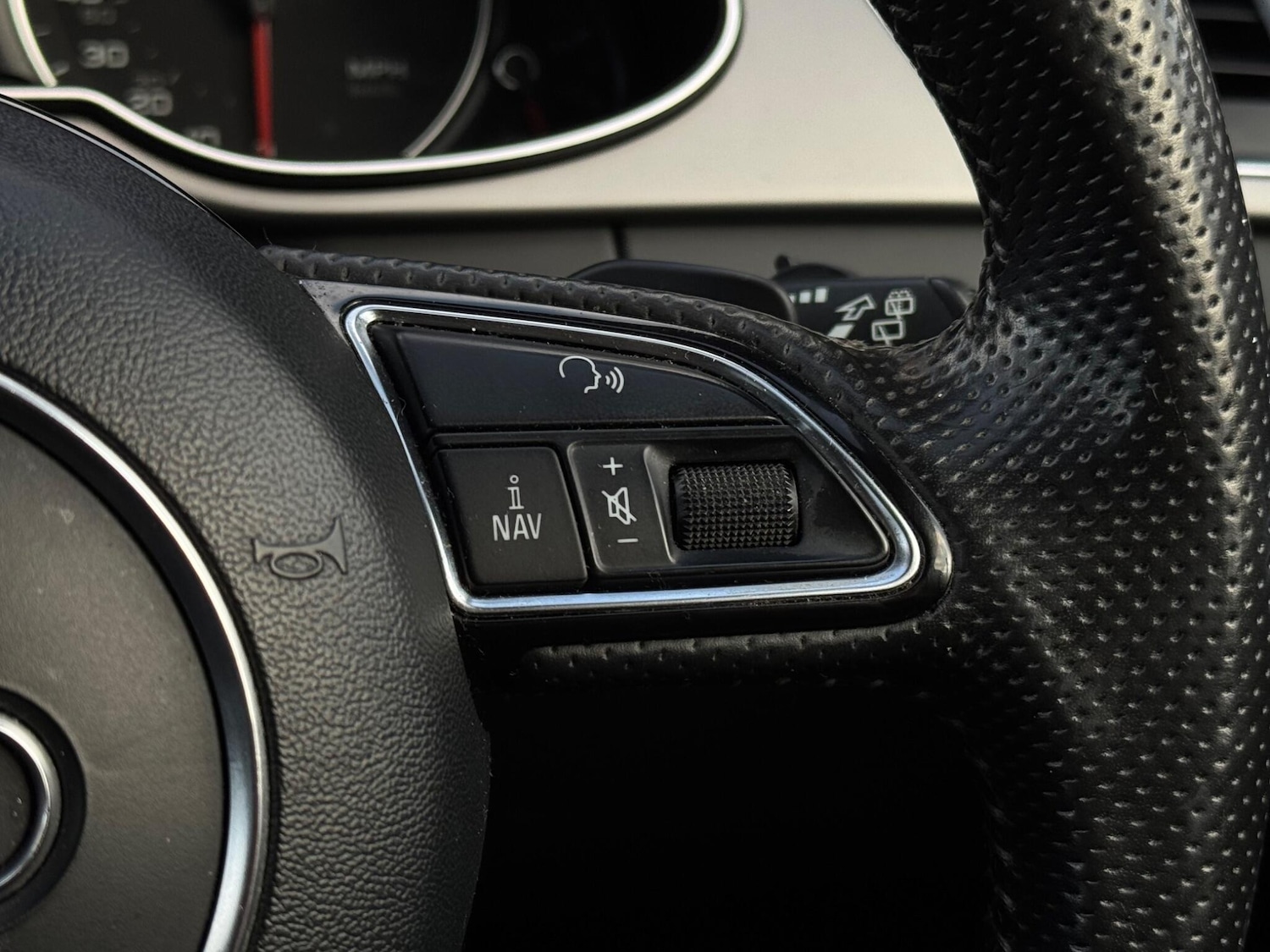 Used Audi A4 Avant 2013 for sale - 77120680: Photo 31