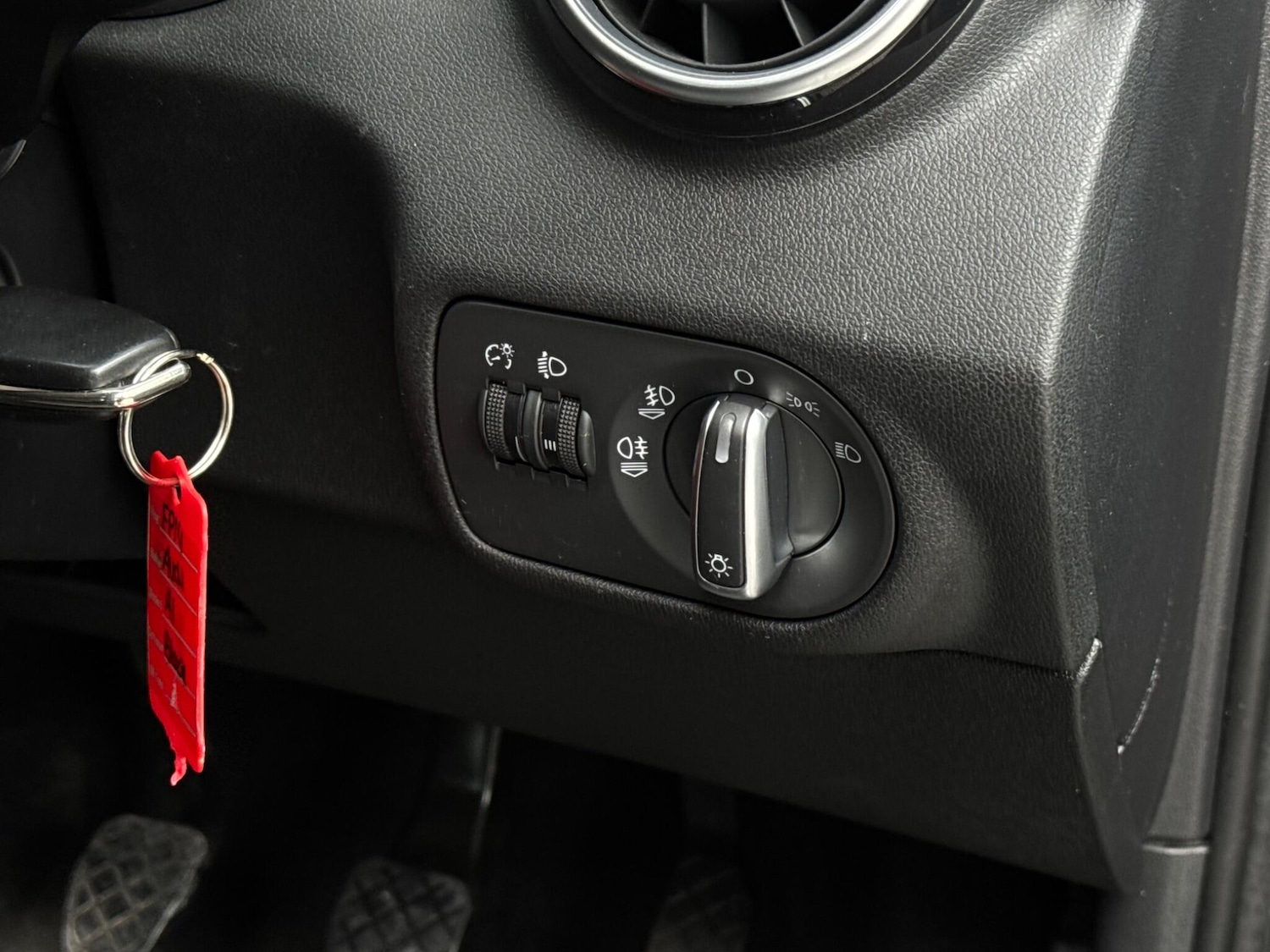 Used Audi A1 2014 for sale - 75915575: Photo 42