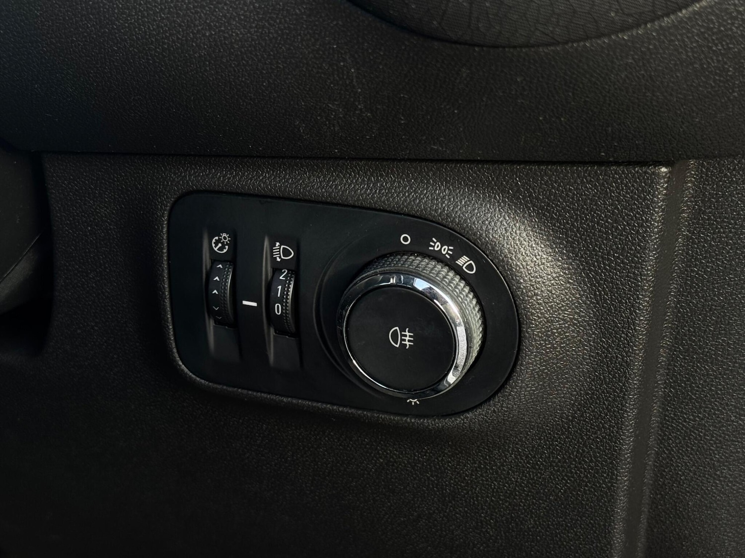 Used Vauxhall ADAM 2015 for sale - 76446447: Photo 50