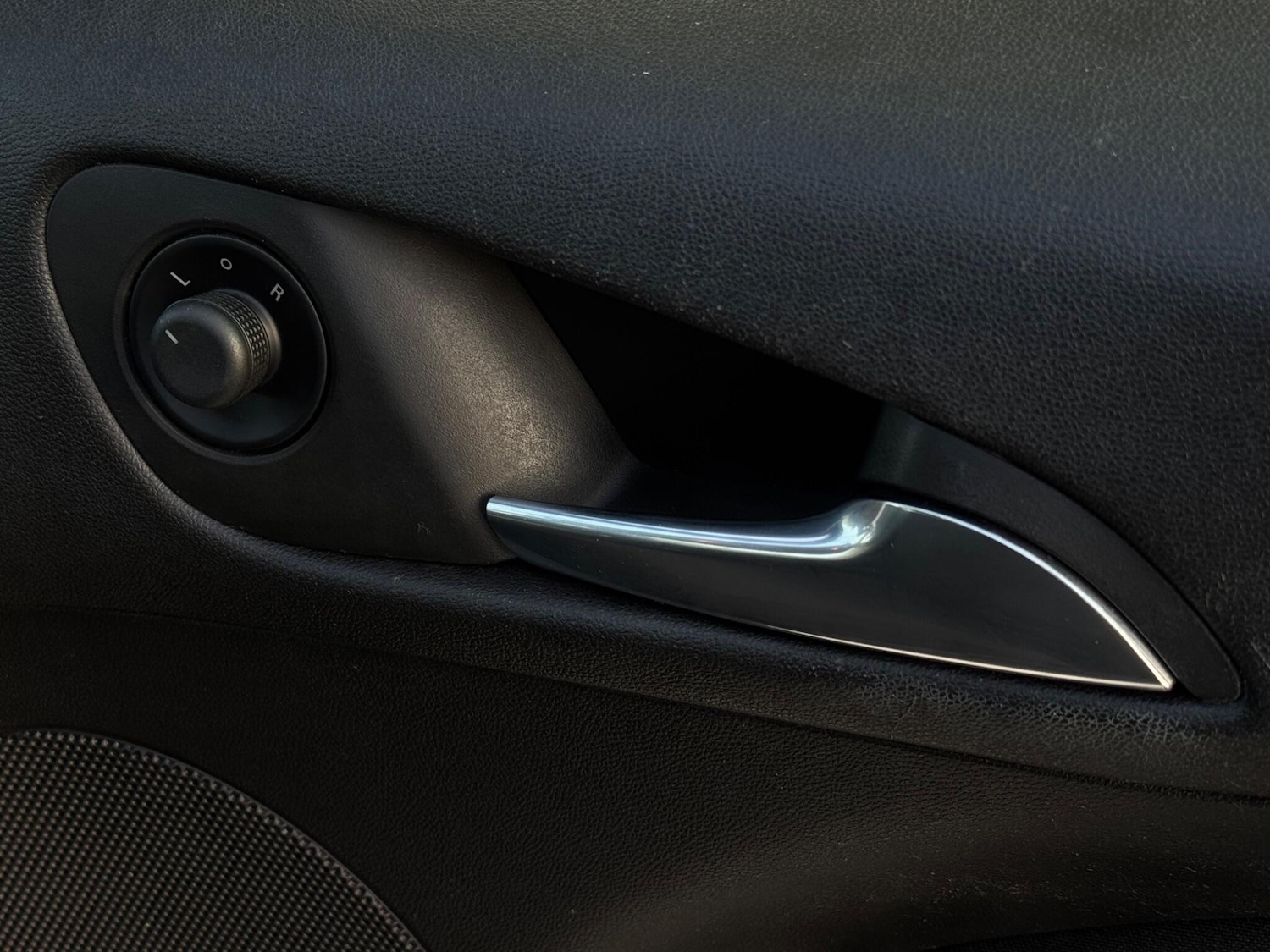 Used Vauxhall ADAM 2015 for sale - 76446447: Photo 51