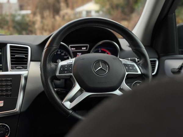 Used Mercedes-Benz M-Class 2013 for sale - 73001241: Photo 2